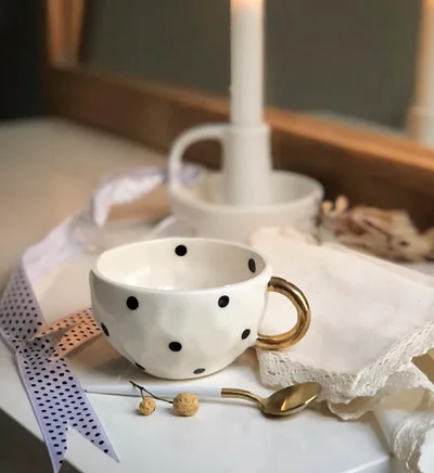 فنجان دفرمه خال خالی کوچک