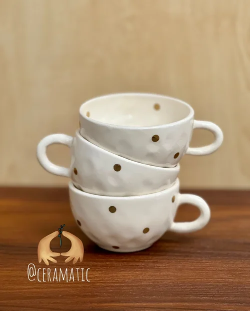 فنجان دفرمه خال خالی طلایی